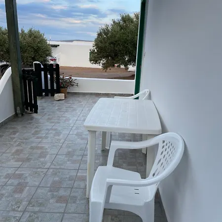 Aparthotel Cavo Plako 3*