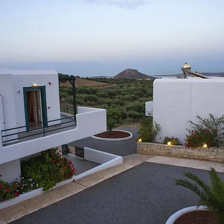 Cavo Plako Aparthotel 3*