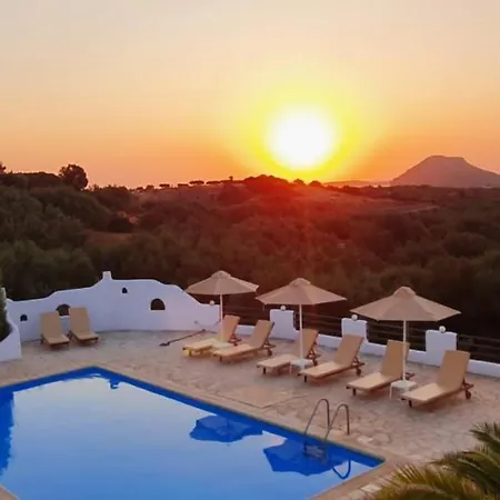 Cavo Plako Aparthotel 3*